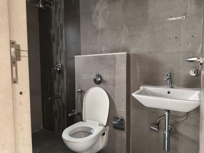 Bathroom Image of 1500 Sq.ft 4 BHK Apartment / Flat for rent in Ashar Sapphire, Thane West Thane for Rs. 75000
