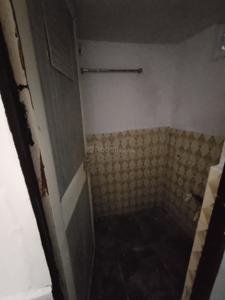 Bathroom Image of 400 Sq.ft 1 RK Independent House for rent in Gadkhol Patiya Ankleshwar for Rs. 6000