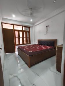 Bedroom Image of 1300 Sq.ft 3 BHK Apartment / Flat for rent in Chhattarpur New Delhi for Rs. 45000