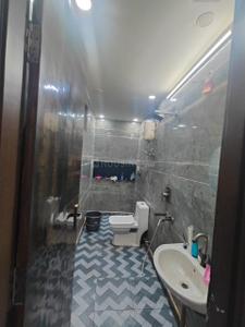 Bathroom Image of 1250 Sq.ft 2 BHK Builder Floor for sale in Mukherjee Nagar New Delhi for Rs. 14000000