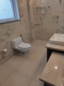 Bathroom Image of 4300 Sq.ft 4 BHK Builder Floor for rent in New Friends Colony New Delhi for Rs. 238000
