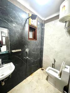 Image of 380 Sq.ft 1 RK Builder Floor for rent in Saket, New Delhi for Rs. 13000