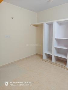 Bedroom Image of 1550 Sq.ft 2 BHK Builder Floor for rent in Chanakyapuri Hyderabad for Rs. 25000