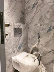 Common Bathroom Image of 2200 Sq.ft 4 BHK Builder Floor for sale in South City Floors 1, Sector 41 Gurgaon for Rs. 38000000