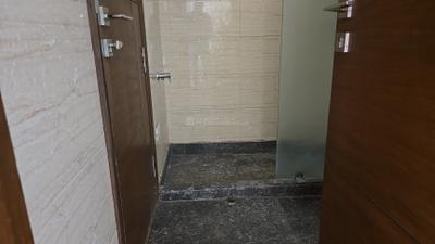 Image of 1800 Sq.ft 3 BHK Independent House for rent in Swaraj Homes RWA Hauz Khas Block C 1, Safdarjung Development Area, New Delhi for Rs. 90000