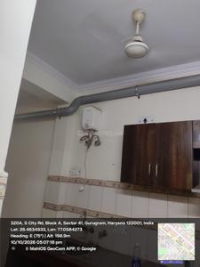 Kitchen Image of 2100 Sq.ft 3 BHK Builder Floor for rent in South City Floors 1, Sector 41 Gurgaon for Rs. 50000