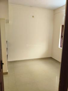 Bedroom Image of 950 Sq.ft 2 BHK Apartment / Flat for sale in Kalaingarnagar Chennai for Rs. 4600000