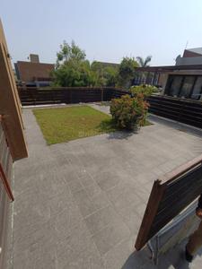 Balcony Image of 5580 Sq.ft 4 BHK Villa for sale in Gala Villa Lotus, Shantipura Ahmedabad for Rs. 110000000
