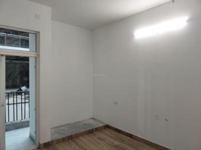 Bedroom Image of 1014 Sq.ft 2 BHK Builder Floor for sale in Uniwest Arcade Homes, Sector 102 Noida for Rs. 6591000