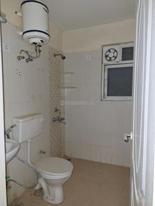 Bathroom Image of 700 Sq.ft 2 BHK Apartment / Flat for rent in Shree Vardhman Mantra, Sector 67 Gurgaon for Rs. 20500