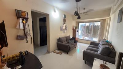 Living Room Image of 985 Sq.ft 2 BHK Apartment / Flat for sale in Platinum Regalo, Ulwe Navi Mumbai for Rs. 9500000