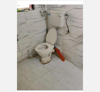 Bathroom Image of Bhakti Paswan in Powai, Mumbai