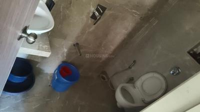 Bathroom Image of 522 Sq.ft 1 BHK Apartment / Flat for rent in Pearl Regency, Andheri West Mumbai for Rs. 42000