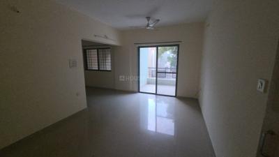 Living Room Image of 980 Sq.ft 2 BHK Apartment / Flat for rent in Magarpatta Iris, Magarpatta City Pune for Rs. 40000