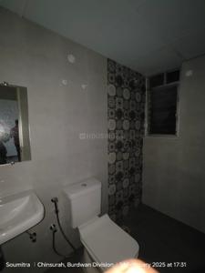 Bathroom Image of 1100 Sq.ft 3 BHK Apartment / Flat for rent in Belur Howrah for Rs. 25000