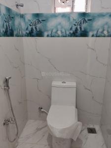 Bathroom Image of 1300 Sq.ft 3 BHK Apartment / Flat for rent in Choolaimedu Chennai for Rs. 40000