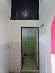 Bathroom Image of 800 Sq.ft 1 RK Apartment / Flat for rent in Leeds Premier, Chhota Bangarda Indore for Rs. 8000