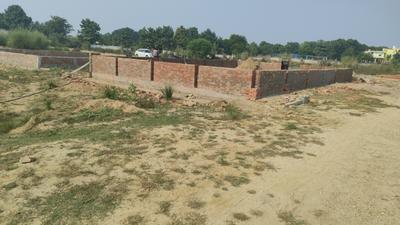 Image of 2000 Sq.ft Residential Plot / Land for sale in Jhalwa, Allahabad for Rs. 500000