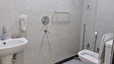 Bathroom Image of 500 Sq.ft 1 BHK Apartment / Flat for rent in Vikram Golf View Condos, Sector 19 Dwarka New Delhi for Rs. 22000