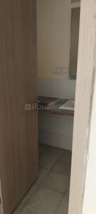 Kitchen Image of 2100 Sq.ft 4 BHK Apartment / Flat for rent in DLF Express Greens, Manesar Gurgaon for Rs. 35000