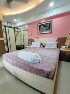 Bedroom Image of 1200 Sq.ft 3 BHK Apartment / Flat for sale in Guru Nanak Kutiya, Chembur Mumbai for Rs. 32000000