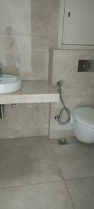 Bathroom Image of 2200 Sq.ft 4 BHK Apartment / Flat for rent in Bombay Island City Center, Wadala Mumbai for Rs. 450000