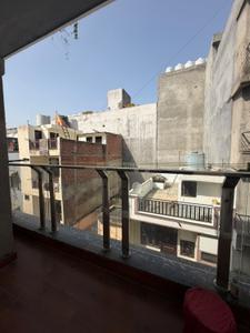 Balcony Image of 900 Sq.ft 2 BHK Builder Floor for rent in Chhattarpur New Delhi for Rs. 22999