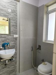 Bathroom Image of 1100 Sq.ft 2 BHK Apartment / Flat for rent in Nabar Opulence Towers, Shivaji Nagar Mumbai for Rs. 70000