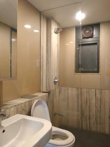 Common Bathroom Image of 3100 Sq.ft 5 BHK Apartment / Flat for sale in Vile Parle East Mumbai for Rs. 130000000