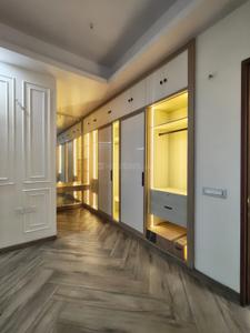 Bedroom Image of 2385 Sq.ft 4 BHK Apartment / Flat for sale in Wave Veridia, Wave City Ghaziabad for Rs. 30000000