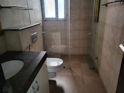 Bathroom Image of 4250 Sq.ft 4 BHK Duplex for rent in TATA Primanti Villa, Sector 72 Gurgaon for Rs. 120000