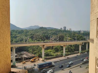 Living Room Image of 700 Sq.ft 2 BHK Apartment / Flat for rent in One Hiranandani Park, Thane West Thane for Rs. 46000