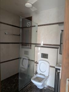 Bathroom Image of 2200 Sq.ft 3 BHK Builder Floor for rent in Unitech Residency Greens, Sector 46 Gurgaon for Rs. 80000