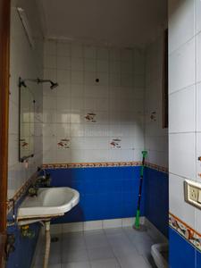 Bathroom Image of 1300 Sq.ft 2 BHK Builder Floor for rent in Sector 50 Noida for Rs. 32000