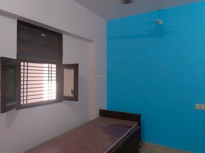 Bedroom Image of 170 Sq.ft 1 RK Builder Floor for rent in Pitampura New Delhi for Rs. 8000