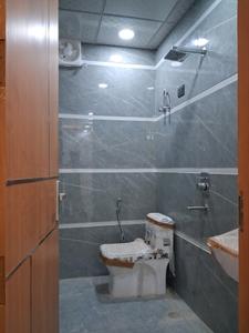 Common Bathroom Image of 1050 Sq.ft 2 BHK Apartment / Flat for sale in Sector 104 Noida for Rs. 4200000