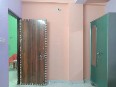 Bedroom Image of 520 Sq.ft 1 BHK Apartment / Flat for rent in Tangra Kolkata for Rs. 14750