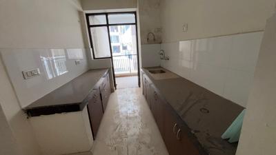 Kitchen Image of 1770 Sq.ft 3 BHK Apartment / Flat for sale in Cosmos Express 99, Sector 99 Gurgaon for Rs. 19800000