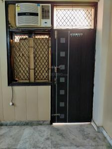 Bedroom Image of 470 Sq.ft 1 BHK Builder Floor for rent in Mahavir Enclave New Delhi for Rs. 16000