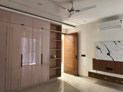 Bedroom Image of 2500 Sq.ft 4 BHK Builder Floor for sale in Paramount Luxury Golf Course Extension, Sector 57 Gurgaon for Rs. 32500000