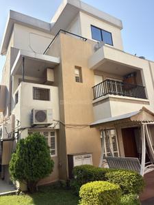 Bedroom Image of 2650 Sq.ft 4 BHK Villa for sale in Sangani Signature Bungalows, Thaltej Ahmedabad for Rs. 47500000