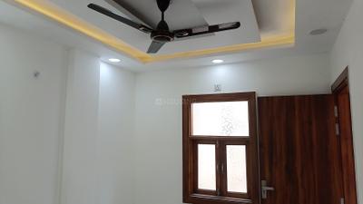 Bedroom Image of 540 Sq.ft 2 BHK Builder Floor for sale in Laxmi Nagar New Delhi for Rs. 5800000