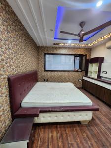 Bedroom Image of 3000 Sq.ft 4.5 BHK Builder Floor for sale in Punjabi Bagh New Delhi for Rs. 36500000