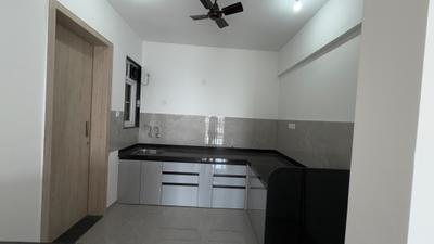 Kitchen Image of 1008 Sq.ft 2 BHK Apartment / Flat for rent in Zen Elite, Kharadi Pune for Rs. 39999