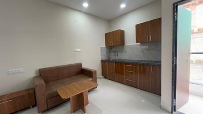 Kitchen Image of 280 Sq.ft 1 RK Apartment / Flat for rent in Scheme No 113 Indore for Rs. 15000