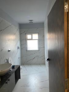 Bathroom Image of 7800 Sq.ft 7 BHK Independent House for sale in Vallabh Vidhyanagar Anand for Rs. 42500000
