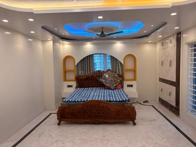 Bedroom Image of 5000 Sq.ft 7 BHK Apartment / Flat for sale in Bhowanipore Kolkata for Rs. 77500000