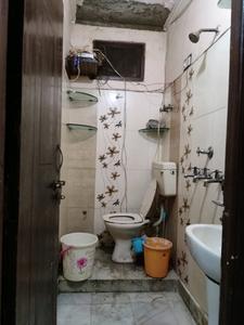 Common Bathroom Image of 800 Sq.ft 2 BHK Builder Floor for sale in Laxmi Nagar New Delhi for Rs. 6800000
