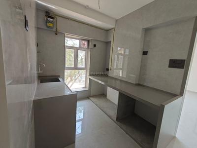 Kitchen Image of 700 Sq.ft 2 BHK Apartment / Flat for sale in Vile Parle West Mumbai for Rs. 28500000