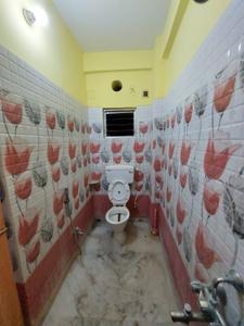 Bathroom Image of 920 Sq.ft 2 BHK Apartment / Flat for sale in Paschim Putiary Kolkata for Rs. 2700000